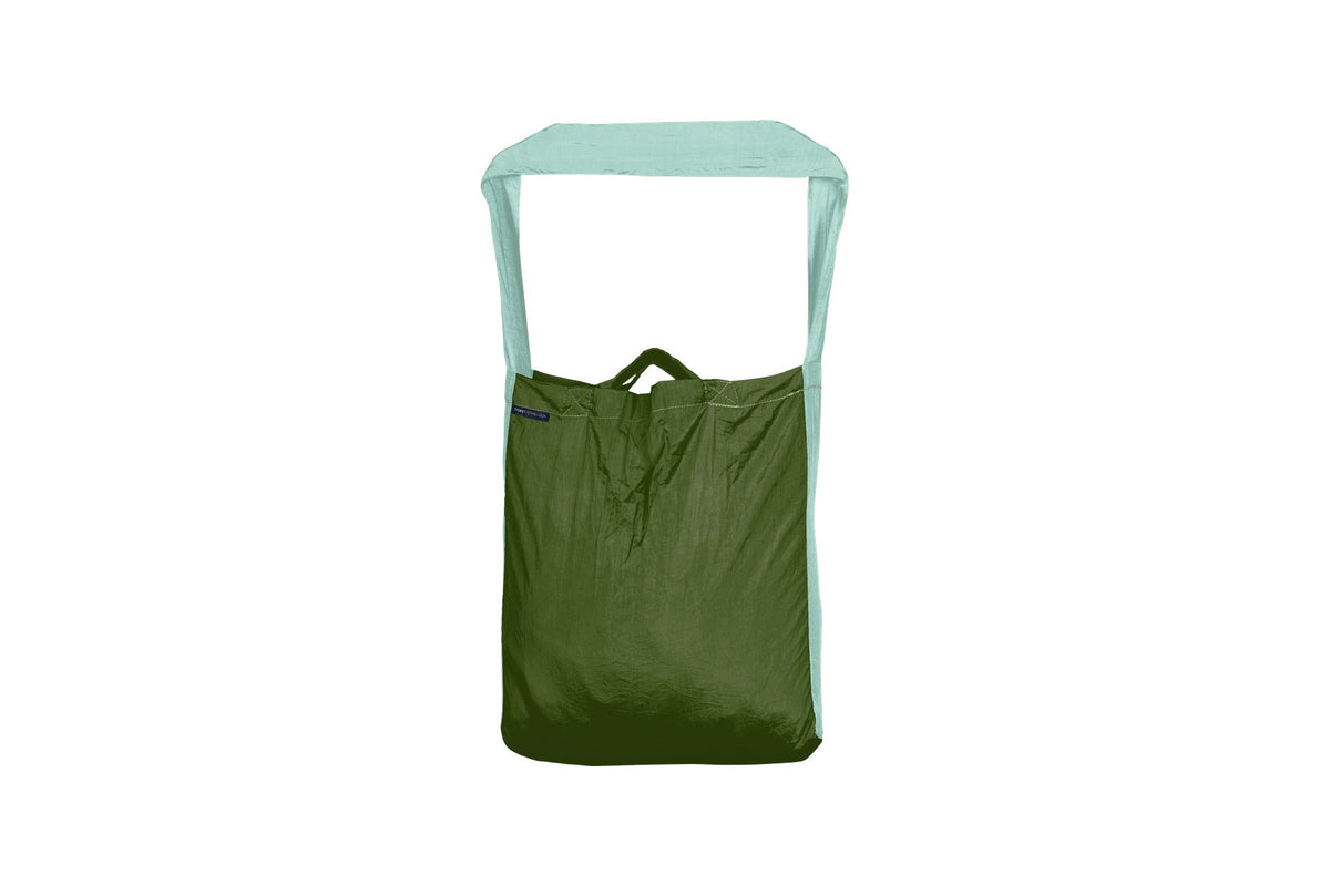 Moon Bag Medium in Leaf Green and Mint, front view