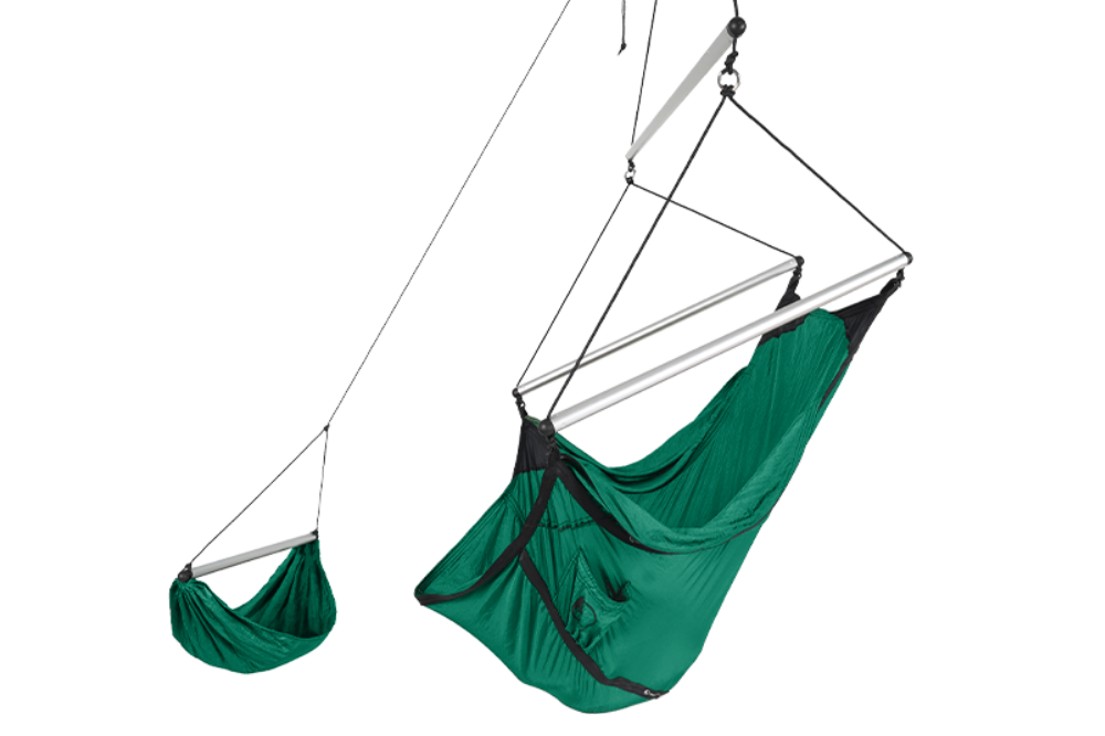 Moon Chair (Custom) in emerald green with aluminium spreader bars and a separate hanging footrest